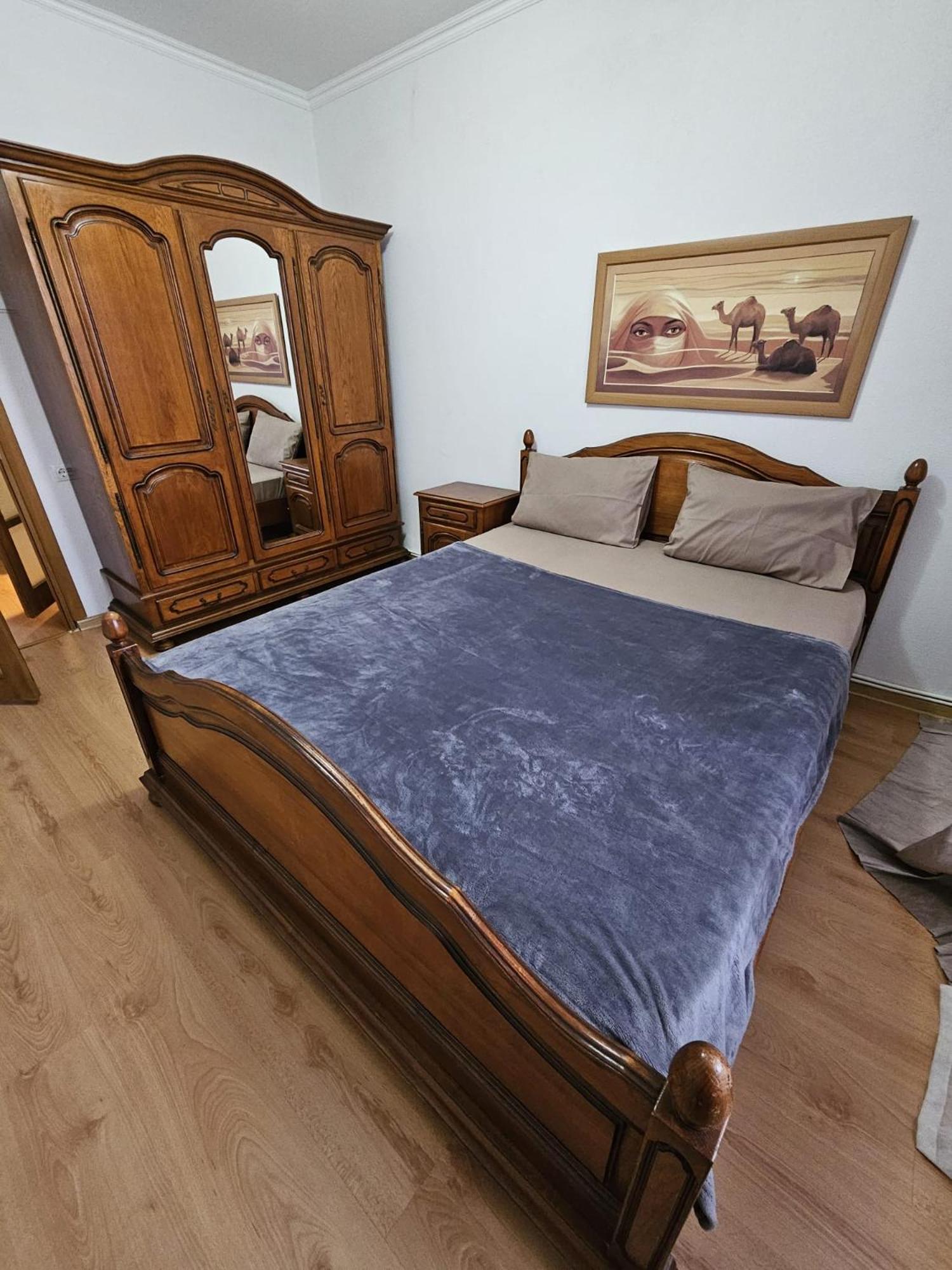 Apartament 2 Bedrooms, Botanica Chişinău Extérieur photo