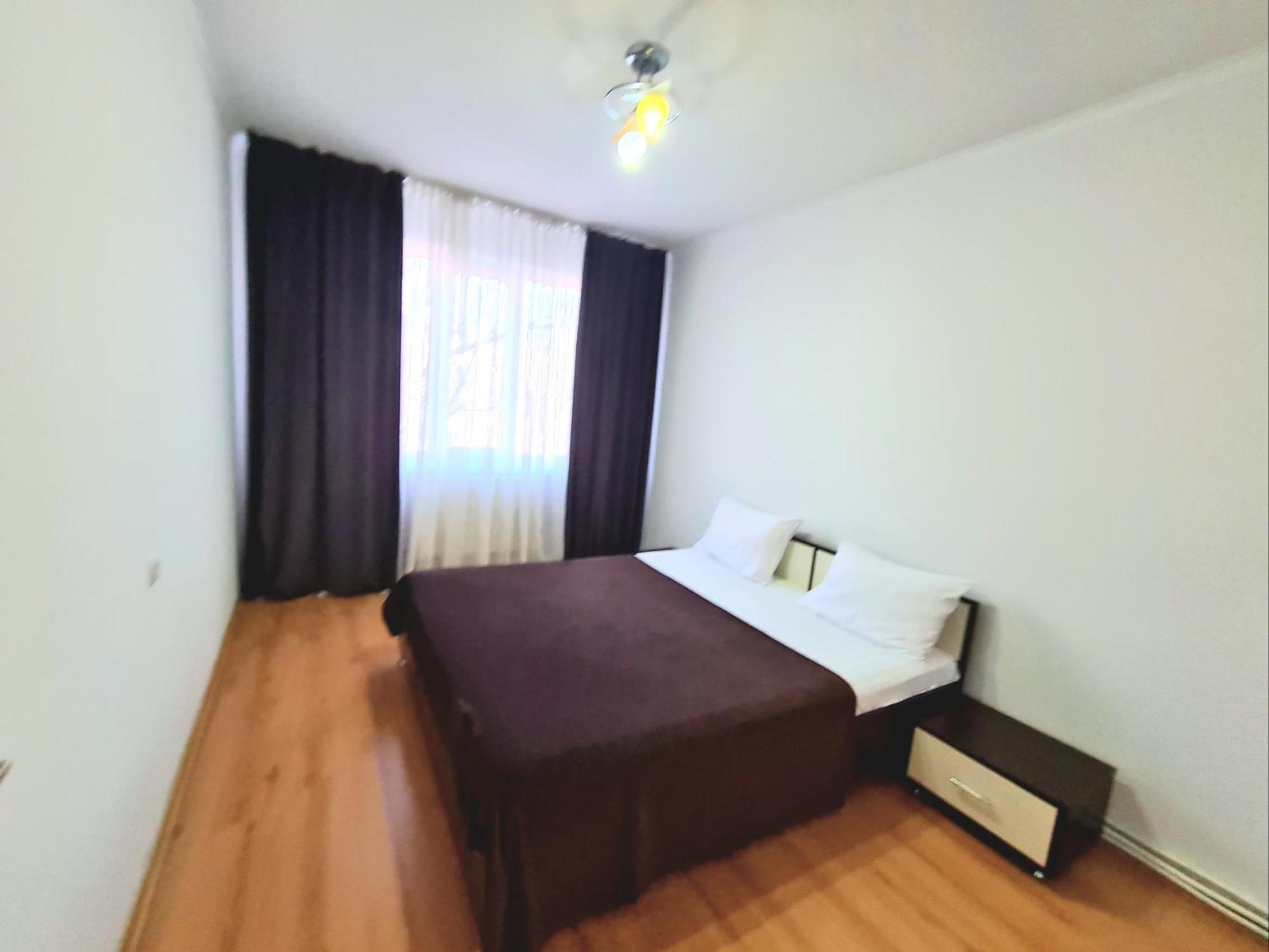 Apartament 2 Bedrooms, Botanica Chişinău Extérieur photo