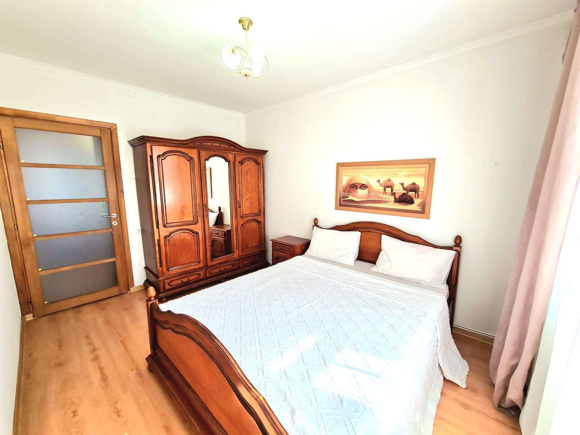 Apartament 2 Bedrooms, Botanica Chişinău Extérieur photo